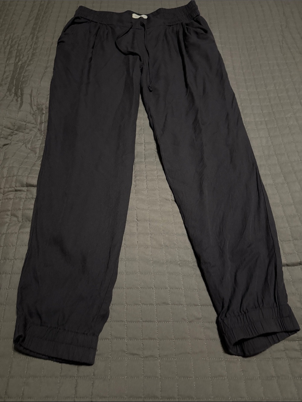 Aritzia women’s grey/purple Drawstring Casual Pants